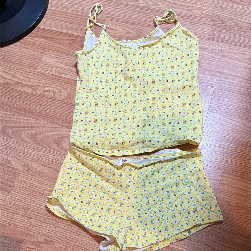 PINK Victoria's Secret by Frankies Bikinis Yellow Patterned Pajama Set - Picture 1 of 7